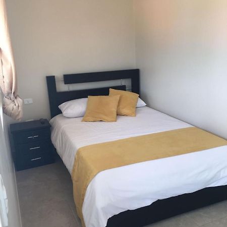 Tababela Airport B&B Dış mekan fotoğraf