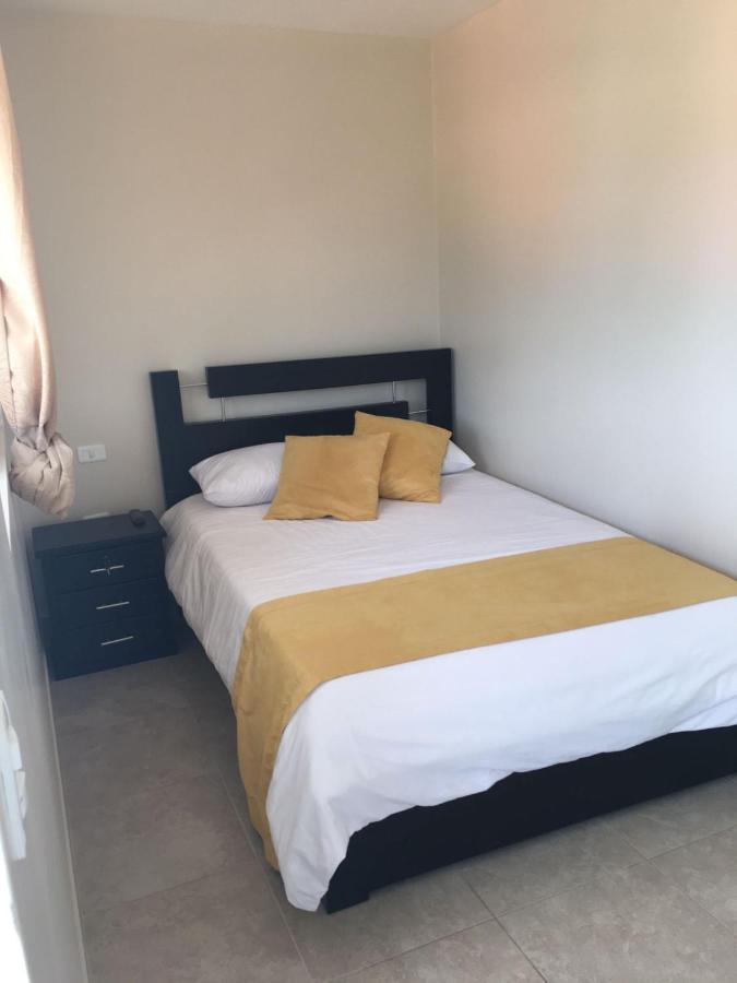 Tababela Airport B&B Dış mekan fotoğraf