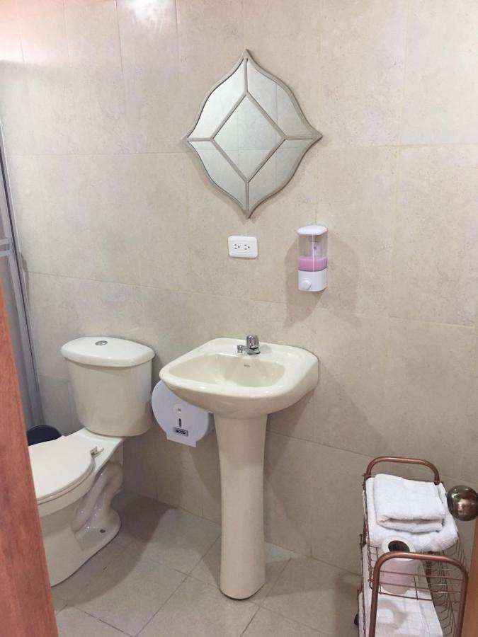 Tababela Airport B&B Dış mekan fotoğraf