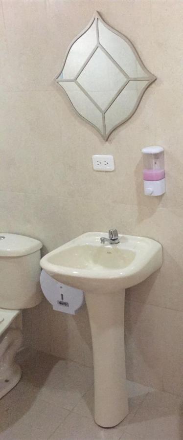 Tababela Airport B&B Dış mekan fotoğraf