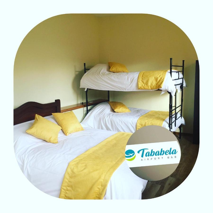 Tababela Airport B&B Dış mekan fotoğraf