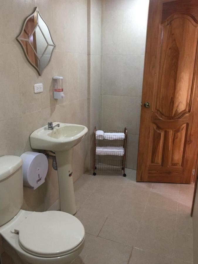 Tababela Airport B&B Dış mekan fotoğraf